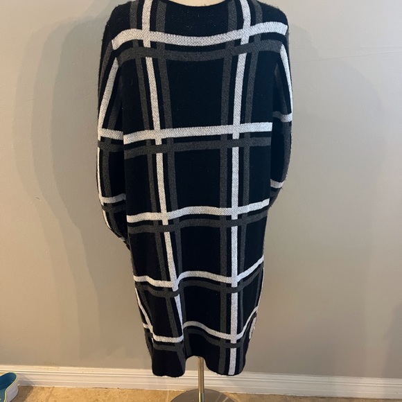 Long sweater - Picture 2 of 3